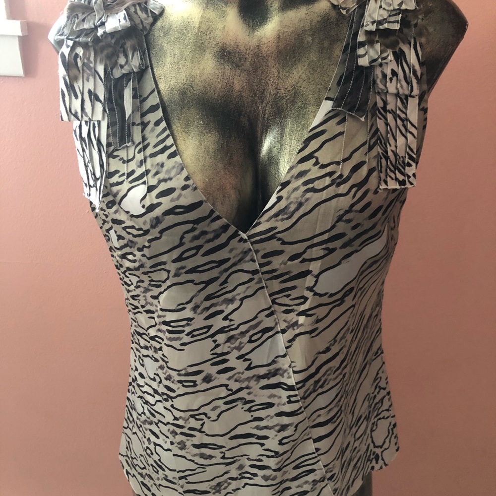Sexy Elie Tahari sleeveless blouse with feathers